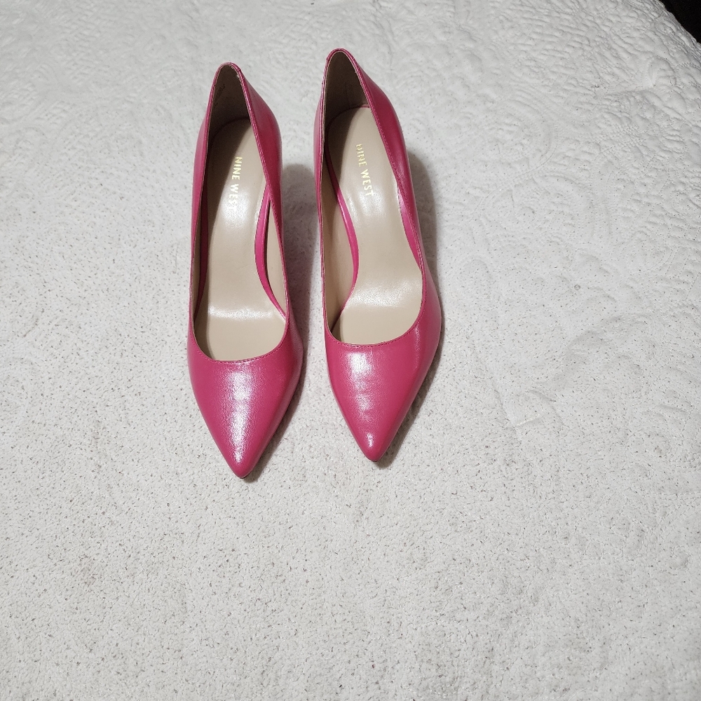 Women's Pink Pumps